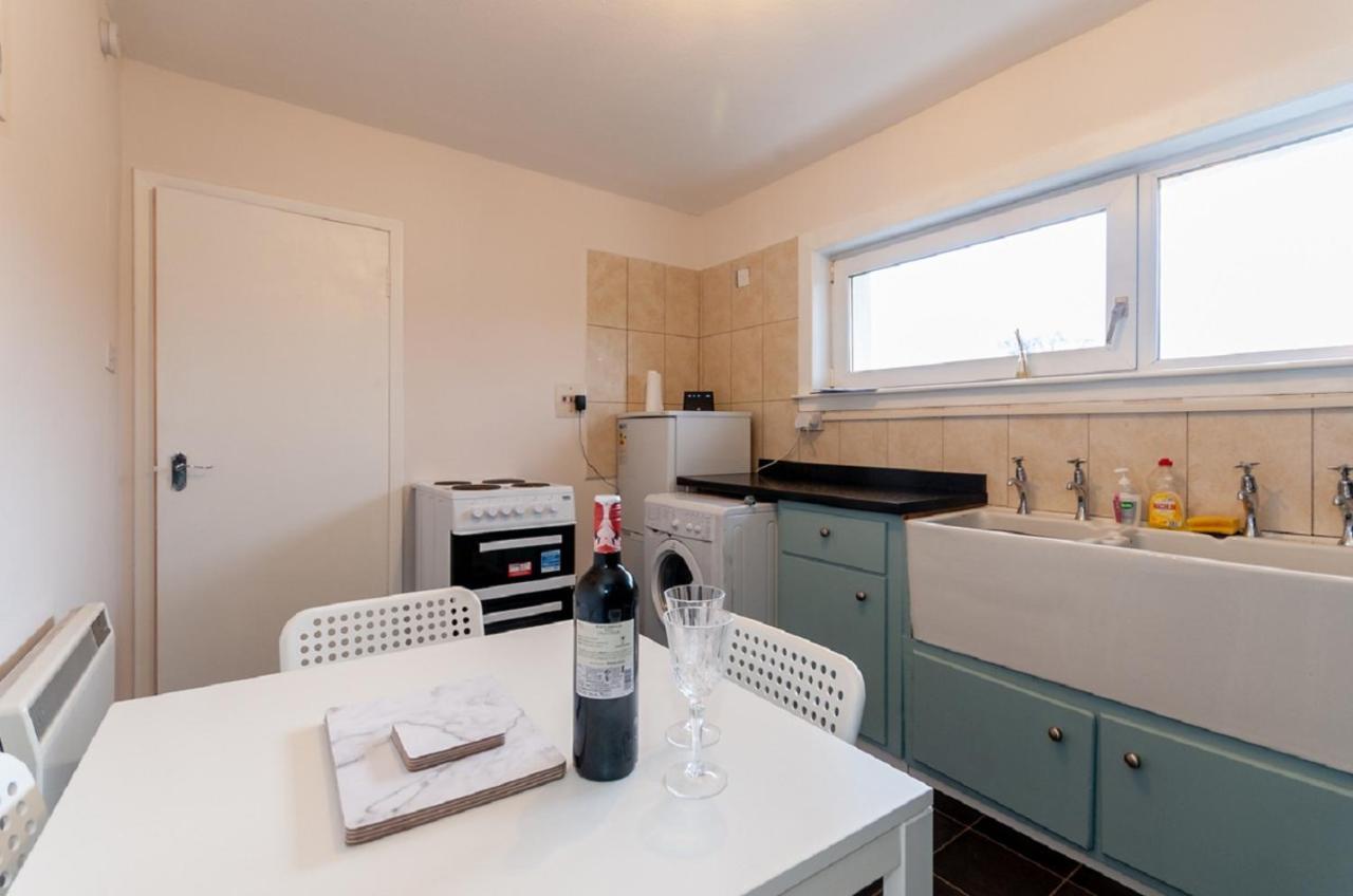Corrie View Apartment Форт Уилям Екстериор снимка